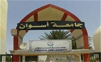 رئيس جامعة أسوان يستقبل سفيرا فرنسا وبلجيكا بالمستشفى الجامعى