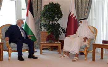   الرئيس الفلسطينى يبحث مع أمير قطر تطورات الأوضاع الخطيرة بفلسطين 
