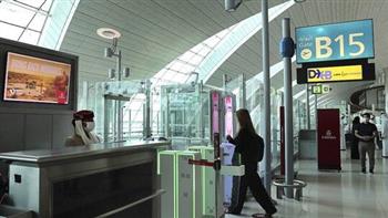   الإمارات تسمح بسفر مواطنيها غير المطعمين بشرط إجراء فحص PCR