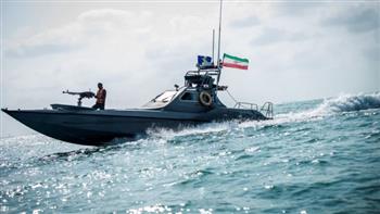   الحرس الثوري الإيراني يعلن احتجاز سفينة وقود هاربه في مياه الخليج