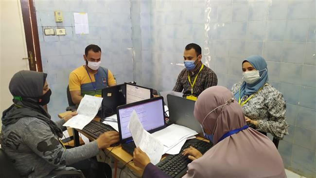 حياة كريمة.. الكشف وتوفير العلاج لـ1400 مواطن فى قافلة بالعجرة ببنى سويف