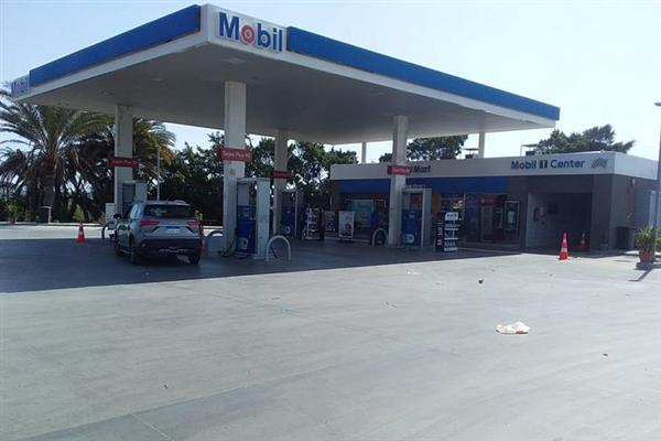 وكيل "تموين الإسكندرية" يشدد على متابعة محطات الوقود والبيع بالأسعار الجديدة