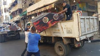 حملة لإزالة الإشغالات من شوارع حي غرب في الإسكندرية