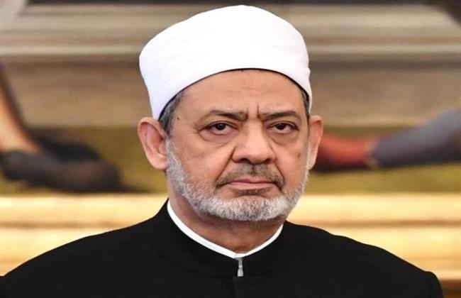 شيخ الأزهر يعزي مدير أمن الأقصر في وفاة والده