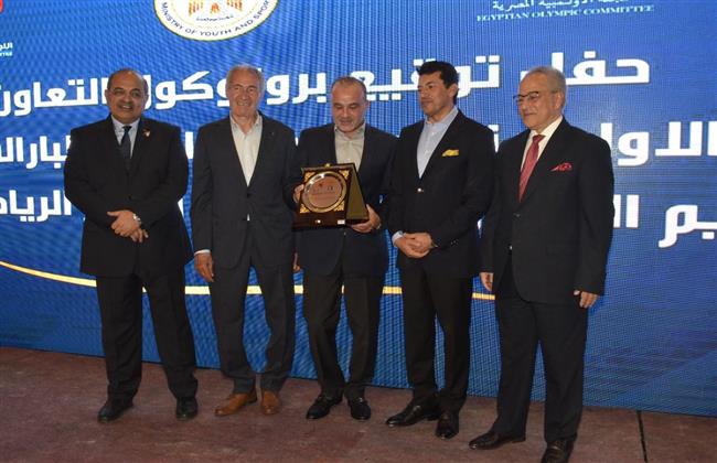 الأولمبية تكرم صبحي ومصطفى والخطيب والأبطال الأولمبيين والبارالمبيين والاتحادات الرياضية