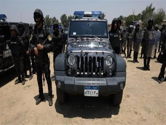 ضبط مجموعة من الصبية يلقون أكياسا مملؤة بالمياه على المواطنين بالإسماعيلية