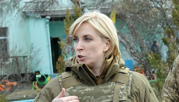 أوكرانيا : روسيا تحتجز 700 من جنودنا وألف مدني