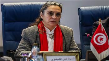   وزيرة البيئة التونسية تترأس اجتماعا عاجلا لمتابعة حادث غرق سفينة محملة بالوقود 