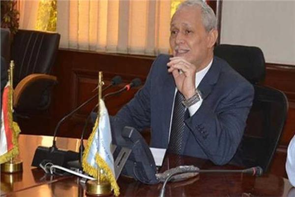 محافظ الأقصر يتفقد أكبر أسواق المحافظة لمتابعة توافر الخضروات واللحوم