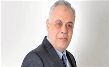 أشرف زكي باكيًا على الهواء: كنت بتقطع من أعز صحابي.. والسقا وطى على الأرض