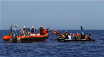   مصرع 35 شخص إثر غرق زورق قبالة ليبيا