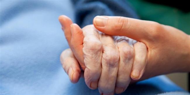 عقار «سيتايسين» المكافح للتدخين يعالج مرض الشلل الرعاش لدى السيدات