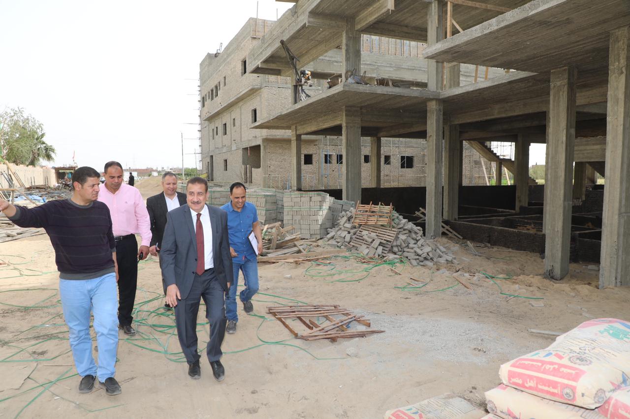 محافظ المنوفية يتفقد عمارات سكن كريم والمركز الصحي بمنيل دويب