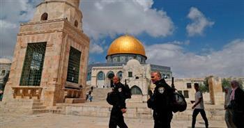 المستوطنون يتدفقون على المسجد الأقصى بحماية الاحتلال الإسرائيلي