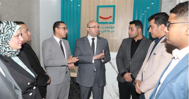 محافظ بني سويف يتفقد المقر الجديد لمؤسسة «حياة كريمة»
