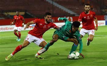 الرجاء يطمئن علي مدافعه بعد إصابته أمام الأهلي 