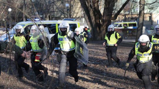 السويد.. إصابة 3 متظاهرين بالرصاص خلال احتجاج ضد حركة يمينية متطرفة