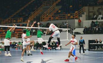 رئيس الزمالك يُهنئ رجال الطائرة بالتتويج بالدوري الممتاز