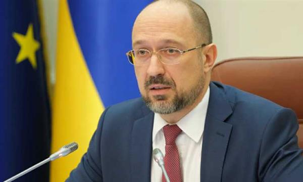 رئيس وزراء أوكرانيا يكشف عن كارثة تهدد الاقتصاد فى بلاده