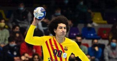 الأهلي يستغل معسكر منتخب اليد لمفاوضة علي زين في العودة للنادي