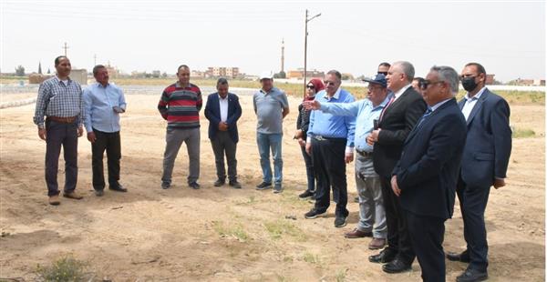 وزير الرى يتفقد محطة أبحاث وادى النطرون