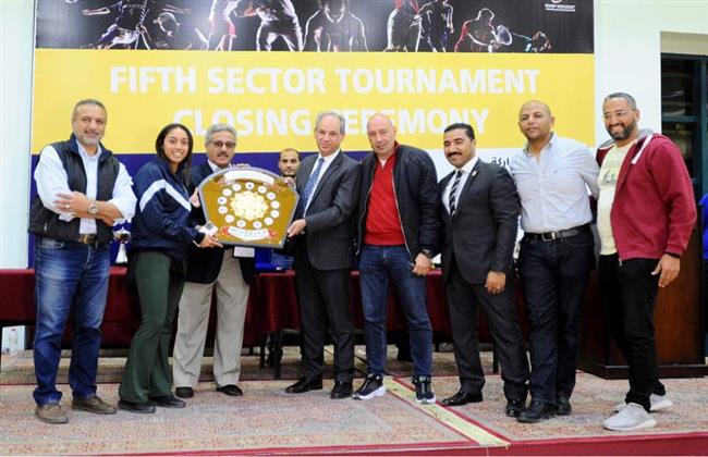 الجامعة الأمريكية بالقاهرة تُنهي هيمنة الأكاديمية العربية وتحصد لقب الدرع العام لدوري الجامعات 