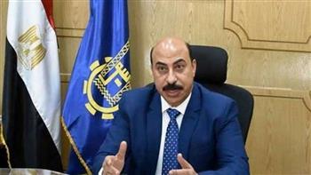 محافظ أسوان يُمهل الشركات المسئولة عن طريقي كيما والسماد حتى أخر رمضان