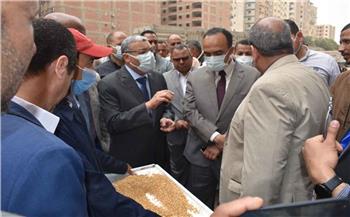   محافظ المنيا: فتح 44 موقعا لاستقبال القمح وحظر النقل خارج المحافظة