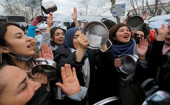   تركيا.. تظاهرات بأوانى الطهى احتجاجًا على ارتفاع الأسعار