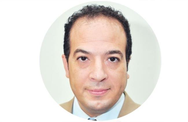 المصريون .. بين أزمة مزمنة وأخرى عارضة !!