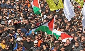   الشعب الفلسطيني يشيع جثمان الطالبة "حنان"  في فقوعة بـ "جنين" 