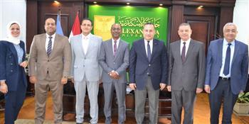 جامعة الإسكندرية توقع مذكرة تفاهم مشتركة مع شركة أسمنت العامرية