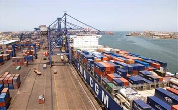   ميناء الاسكندرية: نشاط في حركة السفن والحاويات وتداول البضائع