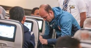 طبيب الأهلي يُسعف سيدة مغربية على الطائرة