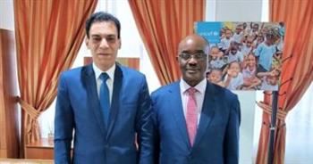   السفير المصري في مالابو يلتقي وزير الصحة والشئون الاجتماعية الغيني
