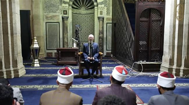 حبيب الله حسن: التواضع خلق نبيل يصل به الإنسان لقمة العبودية الحقة لله