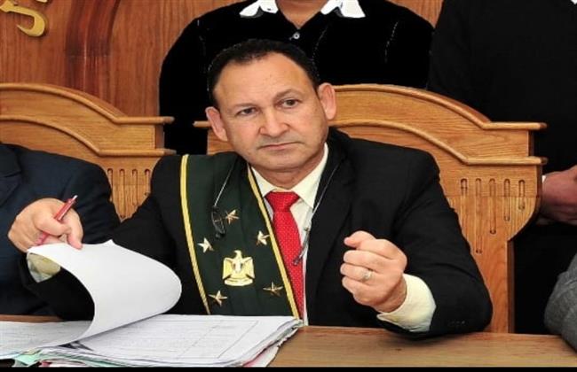 فصل طالب ثانوي ضرب أستاذه حتى مات بالسكتة القلبية