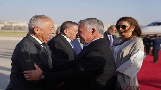 ملك الأردن يعود إلى بلاده بعد عملية جراحية في ألمانيا