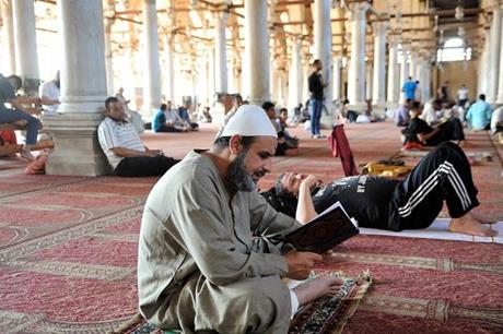 "الأوقاف": منع الاعتكاف بالمساجد خلال رمضان لصعوبة تطبيق إجراءات التباعد