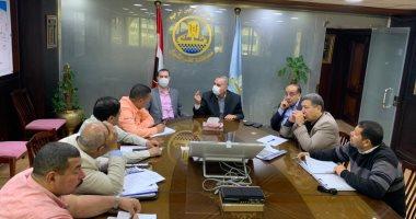 محافظ كفر الشيخ يوجه بالانتهاء من تطهير شبكة الانحدار بمصيف بلطيم