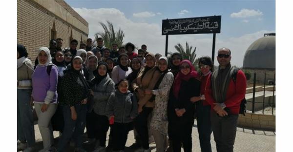 طلاب الجغرافيا بآداب القاهرة في زيارة علمية للمرصد الفلكي الكبير بالقطامية