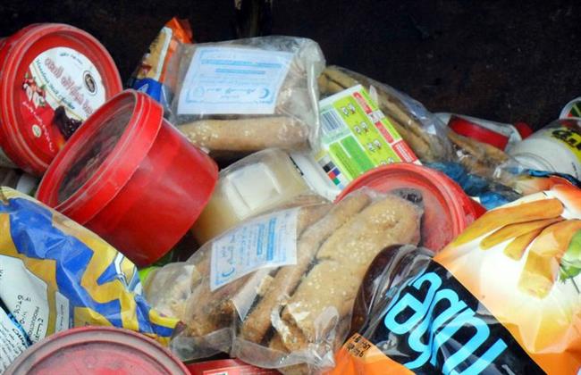 محافظ المنوفية: ضبط 36 طن مواد غذائية و15 طن دقيق مجهول المصدر