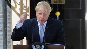   رئيس وزراء بريطانيا يعلن إعادة فتح سفارة بلاده لدى أوكرانيا الأسبوع المقبل