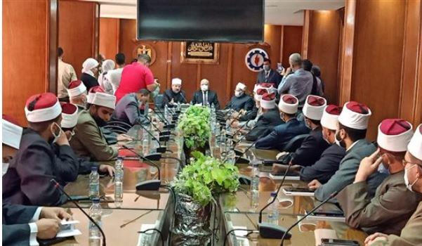 أوقاف السويس تعقد الاختبارات الأولية للمتقدمين لمنحة الماجستير المجانية