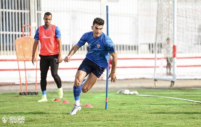 تدريبات بدنية للاعبي الزمالك.. وفيريرا يفرض تقسيمة قوية استعدادا للمصري