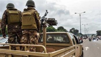   مقتل وإصابة 26 جنديا في هجمات استهدفت 3 معسكرات للجيش المالي
