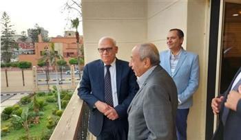 محافظ بورسعيد يستقبل نقيب المهندسين لمناقشة التعاون فى تنفيذ عدد من المشروعات