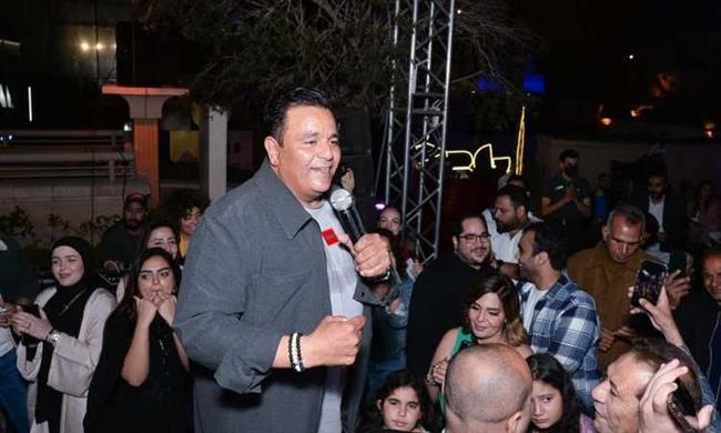  بحضور نجوم الفن والرياضة.. محمد فؤاد فى سهرة رمضانية