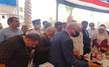   محافظ جنوب سيناء يفتتح معرض «العيد فرحتنا» لبيع المستلزمات بأسعار مخفضة