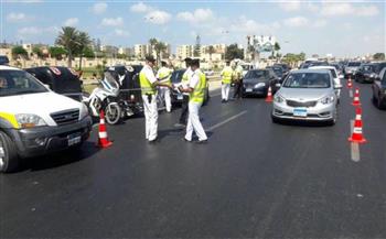   حملات مرورية مكبرة لرصد مخالفات السيارات بمحاور القاهرة والجيزة